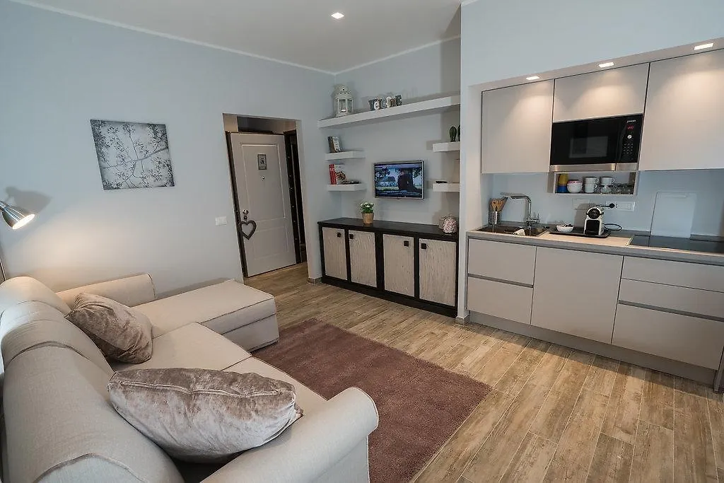 Laura Family Apartments Rome