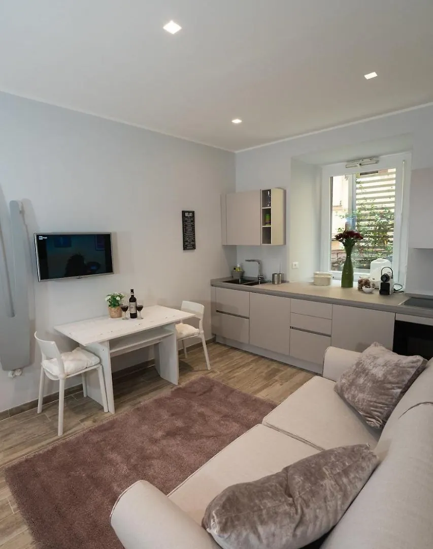 Laura Family Apartments Rome